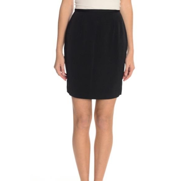 ✨️5/$25 Sale • I.N. San Francisco Black Mini Skirt - Picture 1 of 4